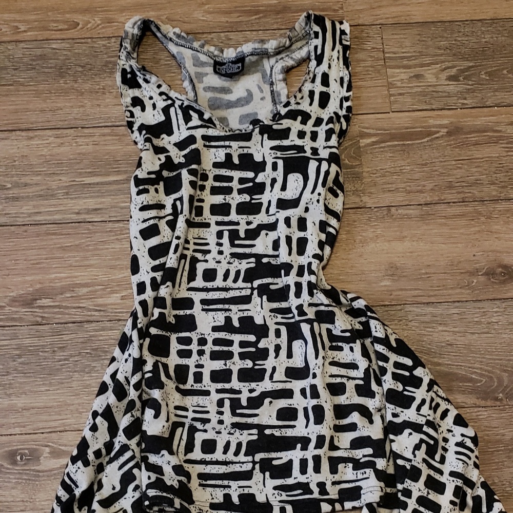 Angie geometric tunic